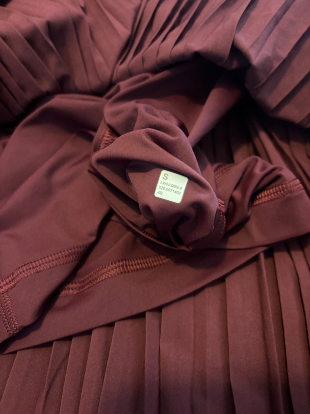 Lululemon Pleated HR Knee-Length Tennis Skirt, Burgundy Bay, Size Small - Picture 6 of 10